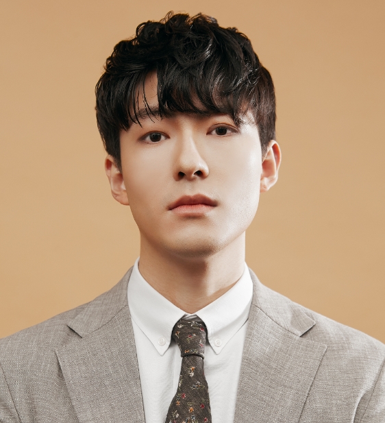 (사진 출처=가수 윤진우 / 온라인 커뮤니티)