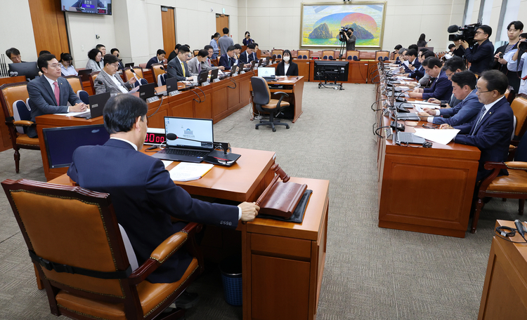 [2024 금융권 국정감사 미리보기(上)] 막오른 금융권 '국감'...은행권, 가계부채·내부통제 부실 '화두'