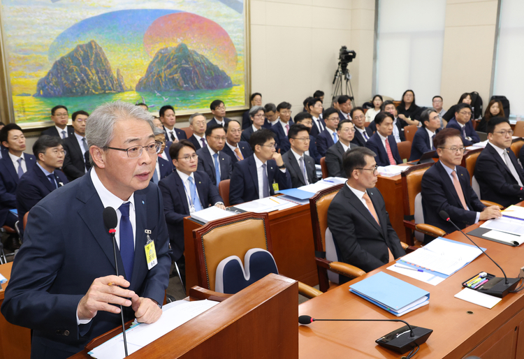 임종룡 회장, 내부통제 실패에 '파벌문화' 언급...우리은행, 한일vs상업 '암투' 재조명